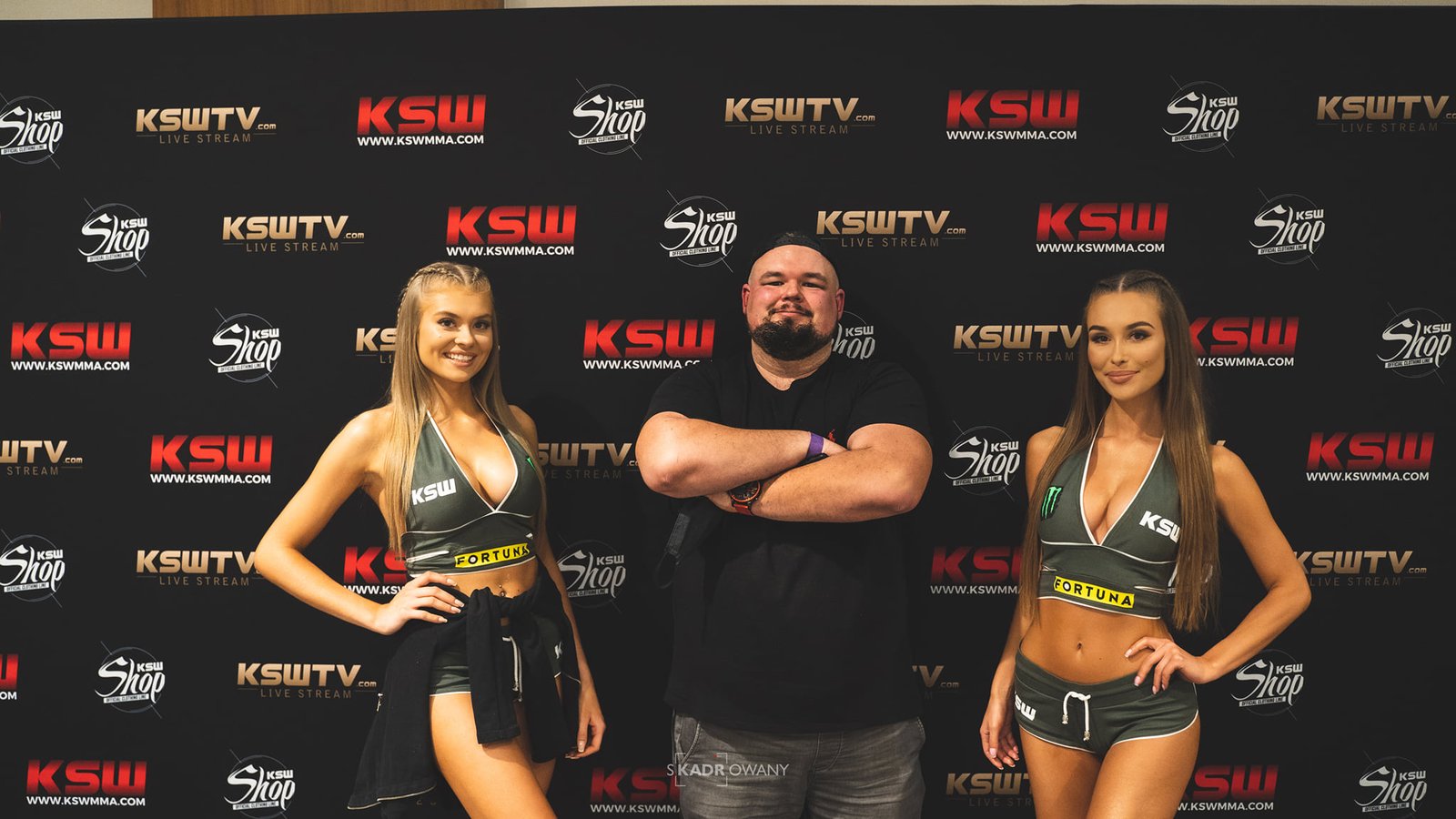 Energia sali w kadrze