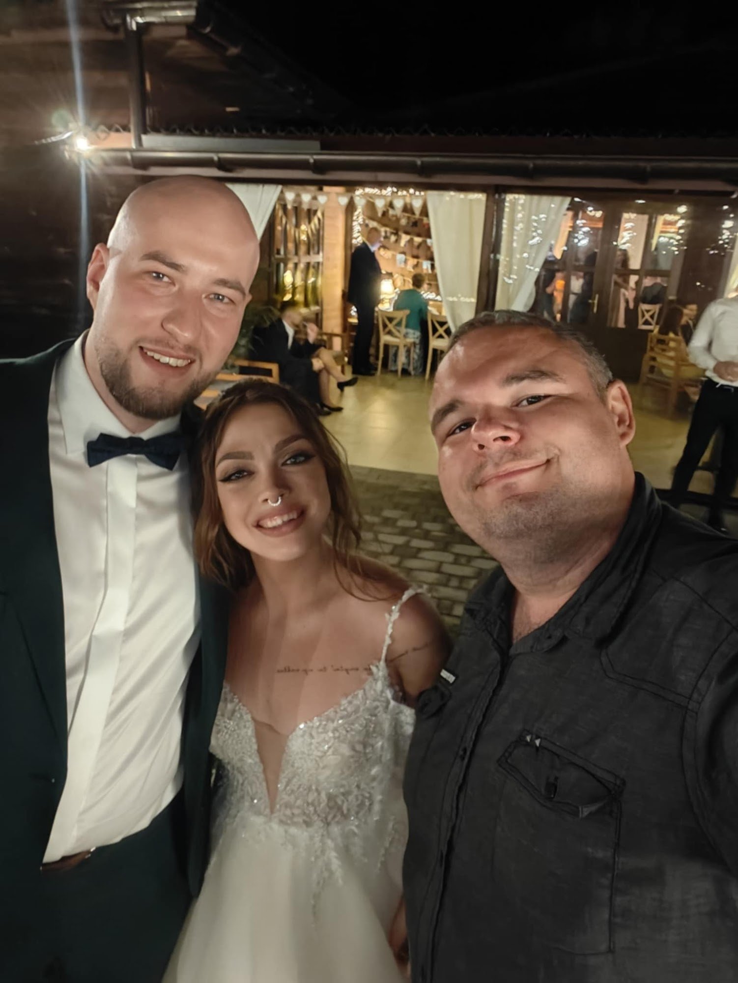 Wieczorem na sali weselnej